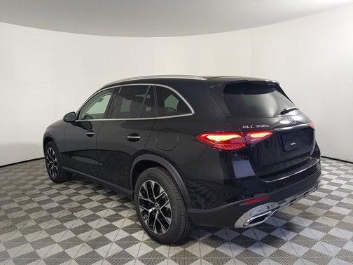 2025 Mercedes-Benz GLC 350e Base