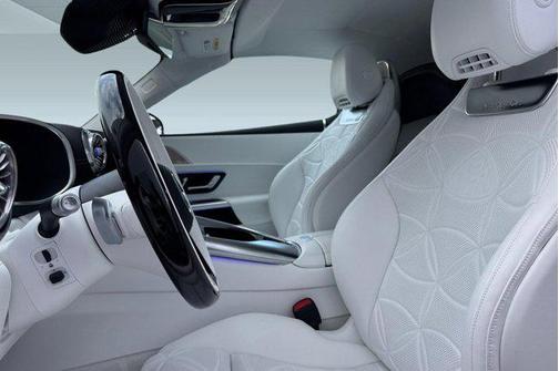 MANUFAKTUR garnet red metallic (Red Ambiance) 2026 Mercedes-Benz Maybach SL 680 Monogram Series 4MATIC