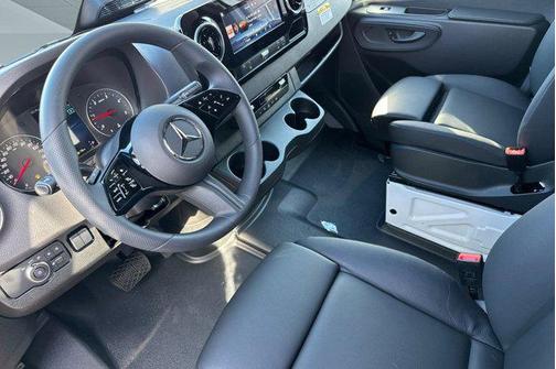 2026 Mercedes-Benz Sprinter 2500 High Roof