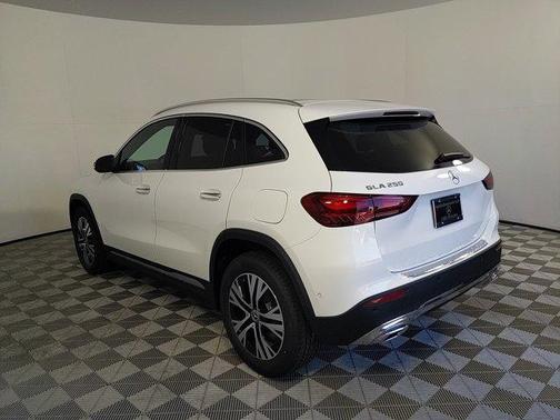 2025 Mercedes-Benz GLA 250 Base