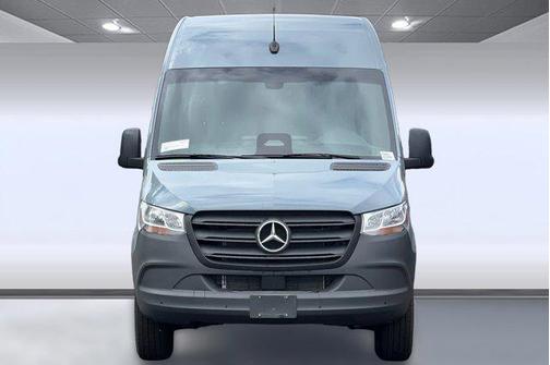 2025 Mercedes-Benz Sprinter 2500 Standard Roof