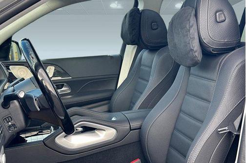 2026 Mercedes-Benz GLS 450 4MATIC