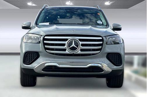 2026 Mercedes-Benz GLS 450 4MATIC