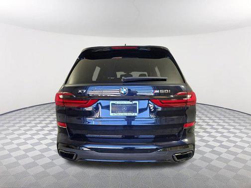2021 BMW X7 M50i