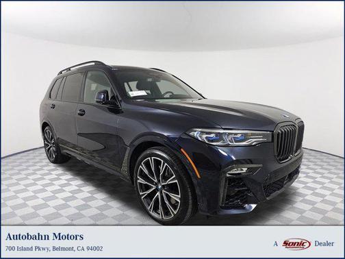 2021 BMW X7 M50i