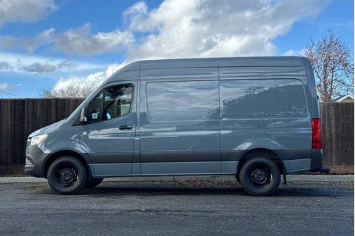 2026 Mercedes-Benz Sprinter 2500 Standard Roof
