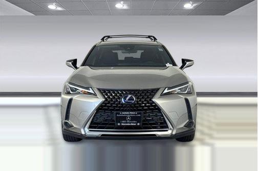 Atomic Silver 2022 Lexus UX 250h Base