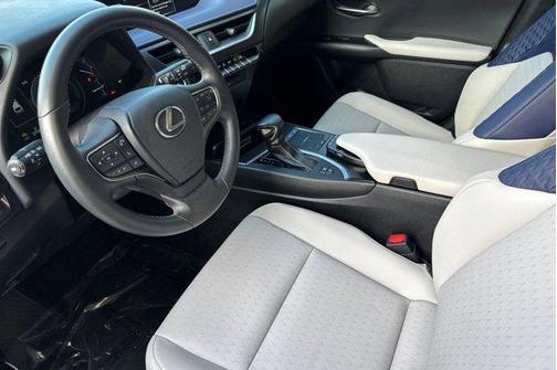 Atomic Silver 2022 Lexus UX 250h Base