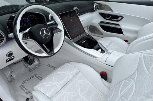 2026 Mercedes-Benz Maybach SL 680 Monogram Series 4MATIC