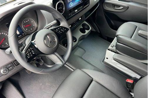 2025 Mercedes-Benz Sprinter 2500 Standard Roof