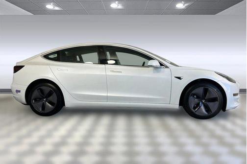 2019 Tesla Model 3 Mid Range