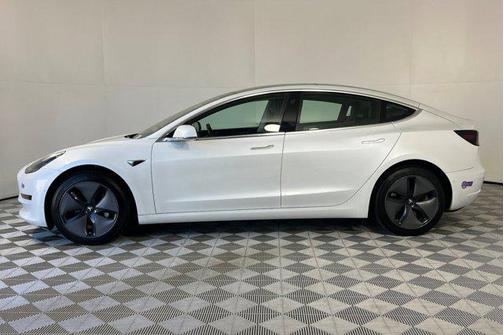 2019 Tesla Model 3 Mid Range