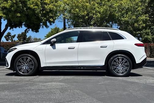 Polar White 2026 Mercedes-Benz EQS 550 EQS 550