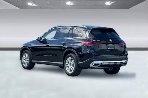 Black 2026 Mercedes-Benz GLC 300 4MATIC