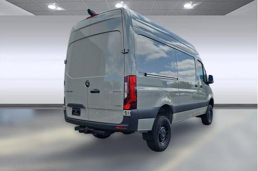 2025 Mercedes-Benz Sprinter 2500 Standard Roof