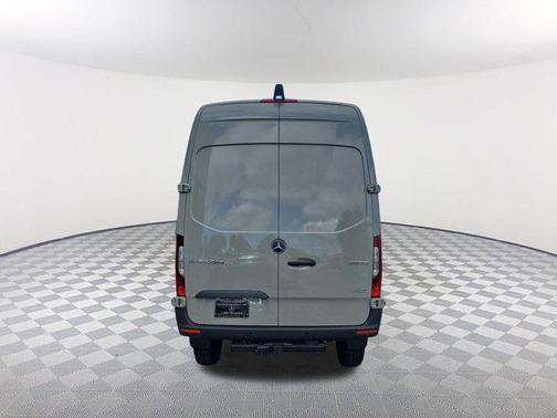 2025 Mercedes-Benz Sprinter 2500 Standard Roof
