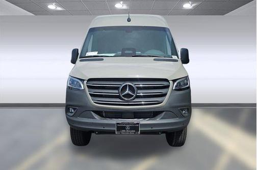 2025 Mercedes-Benz Sprinter 2500 Standard Roof