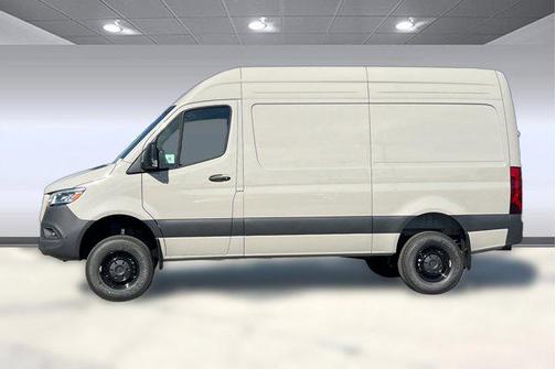 2025 Mercedes-Benz Sprinter 2500 Standard Roof
