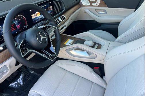 2026 Mercedes-Benz GLS 450 4MATIC