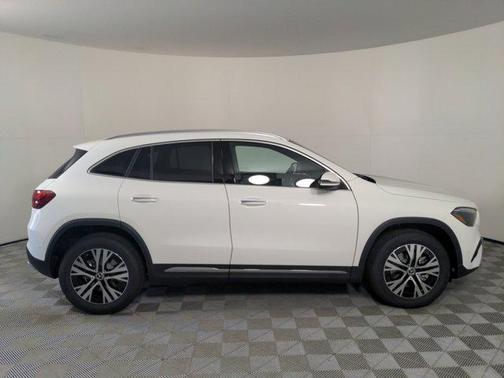 2025 Mercedes-Benz GLA 250 Base