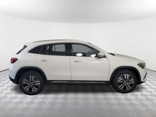 2025 Mercedes-Benz GLA 250 Base
