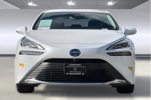 2022 Toyota Mirai Base