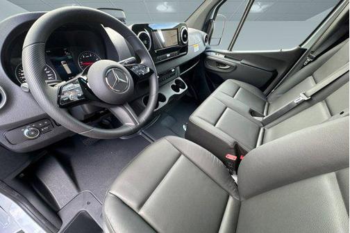 2025 Mercedes-Benz Sprinter 2500 High Roof