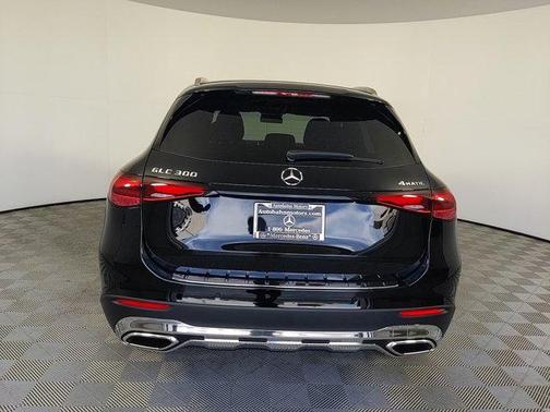 2025 Mercedes-Benz GLC 300 4MATIC