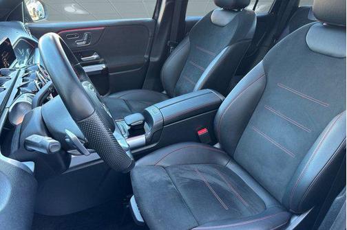 2022 Mercedes-Benz GLB 250 4MATIC