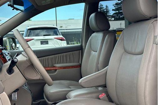 2006 Toyota Sienna XLE