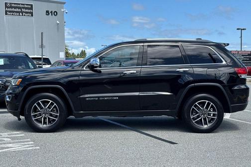 Diamond Black Crystal Pearlcoat 2021 Jeep Grand Cherokee Limited
