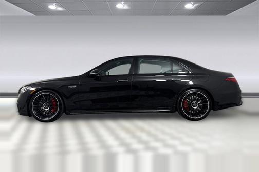 Obsidian Black Metallic 2025 Mercedes-Benz AMG S 63 E 4MATIC