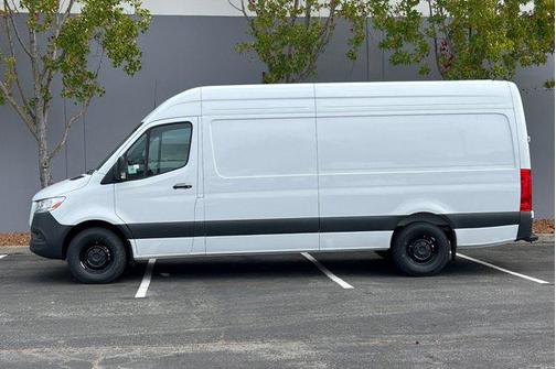 2025 Mercedes-Benz Sprinter 2500 High Roof