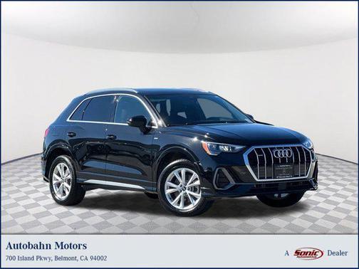 2022 Audi Q3 45 S line Premium