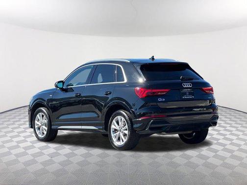 2022 Audi Q3 45 S line Premium