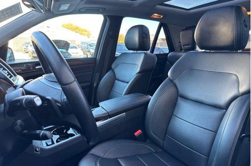 2012 Mercedes-Benz M-Class 4MATIC