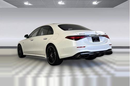 MANUFAKTUR Exclusive Cashmere White Magno 2026 Mercedes-Benz AMG S 63 E 4MATIC