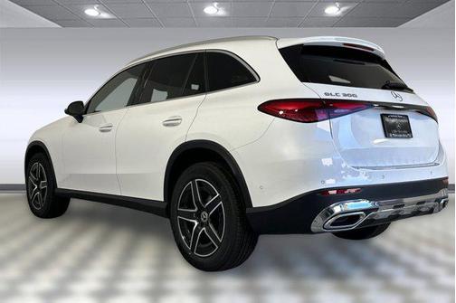2026 Mercedes-Benz GLC 300 4MATIC
