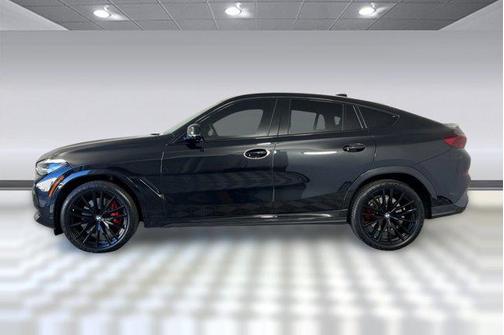2023 BMW X6 M50i
