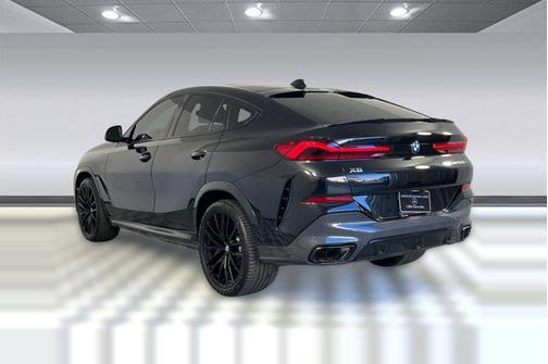 2023 BMW X6 M50i