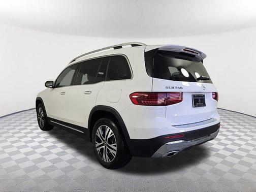 2025 Mercedes-Benz GLB 250 4MATIC