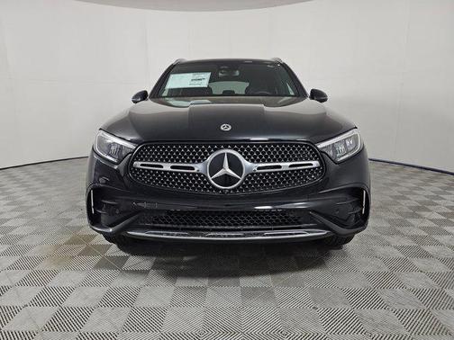 2025 Mercedes-Benz GLC 350e Base