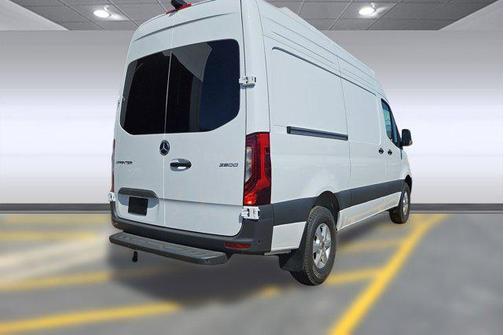 2024 Mercedes-Benz Sprinter 2500 Standard Roof