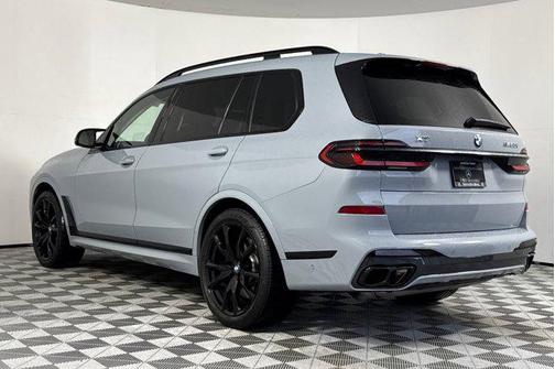 2024 BMW X7 M60i