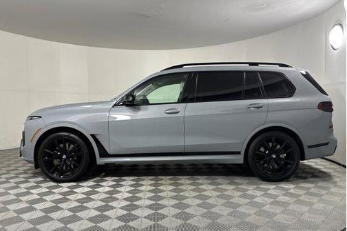 2024 BMW X7 M60i