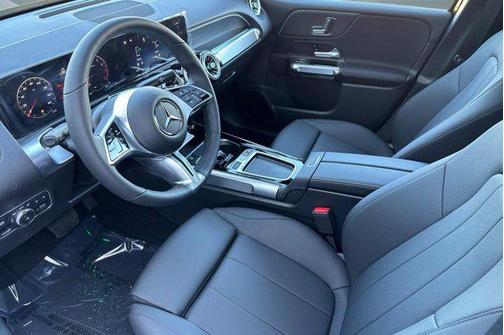 Night Black 2026 Mercedes-Benz GLB 250 Base