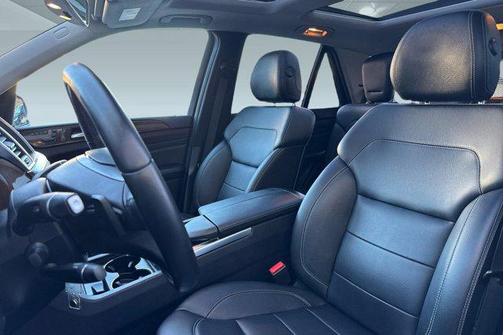 2012 Mercedes-Benz M-Class 4MATIC