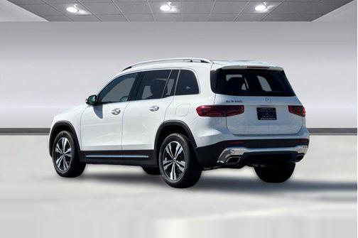 Polar White 2026 Mercedes-Benz GLB 250 Base