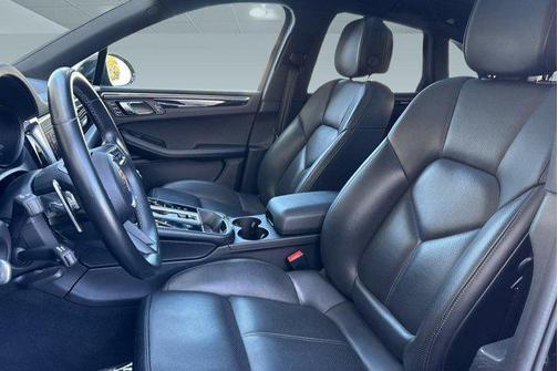2024 Porsche Macan Macan