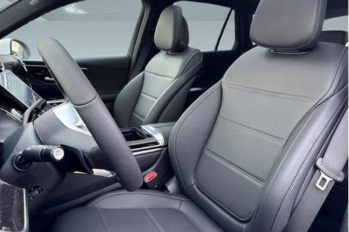 Polar White 2026 Mercedes-Benz GLC 300 Base